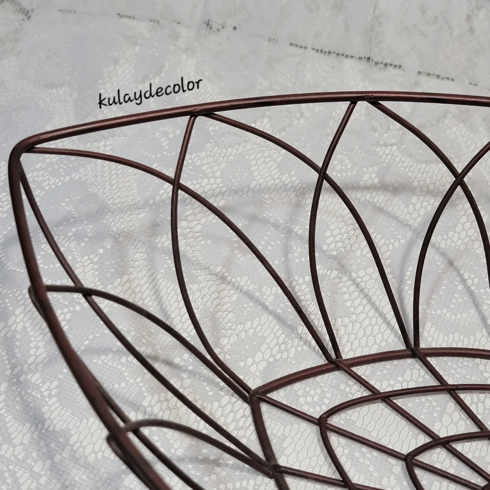 Vintage Large Metal Wire Fruit Basket 17.25